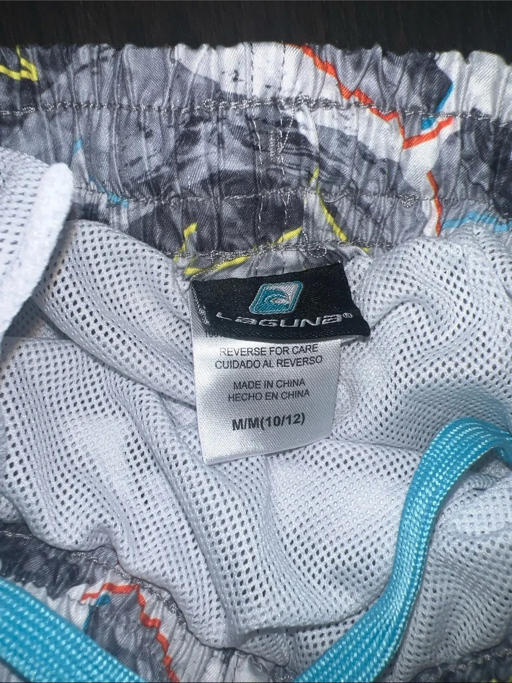 Laguna B Kids Gray & White Rashguard Set with Shark Print Shorts Size- 10-12